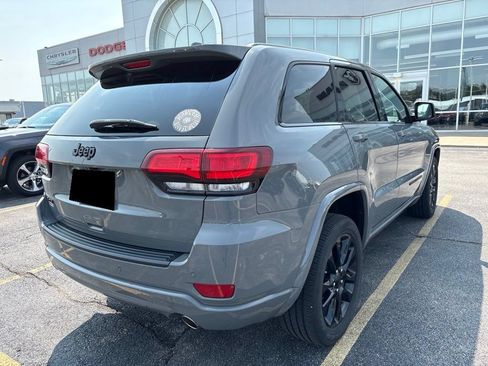 Certified 2021 Jeep Grand Cherokee Laredo X AWD/4WD image 5