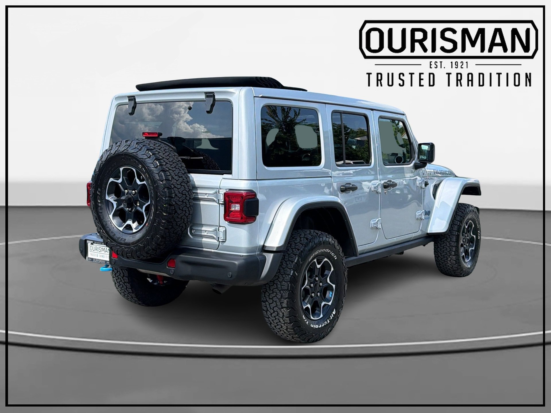 Used 2022 Jeep Wrangler Unlimited Rubicon 4xe w/ Steel Bumper Group AWD/4WD image 4