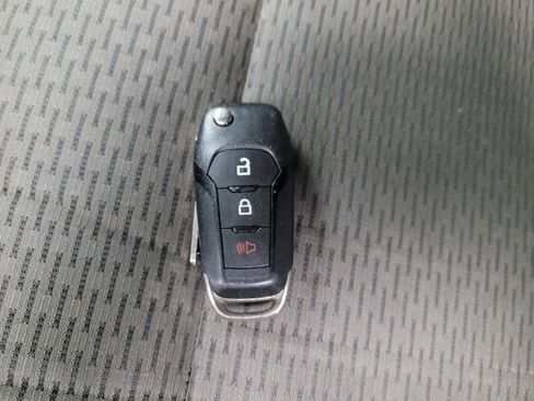 Used 2017 Ford F150 XLT RWD image 32