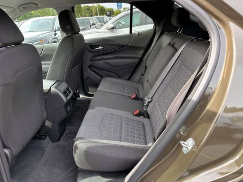 Used 2023 Chevrolet Equinox LT FWD image 12