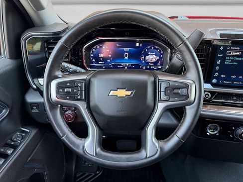 Used 2023 Chevrolet Silverado 1500 LT AWD/4WD image 12