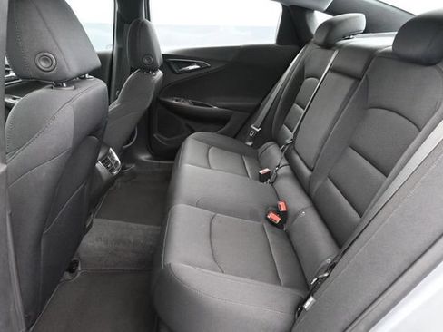 Used 2025 Chevrolet Malibu LT FWD image 26