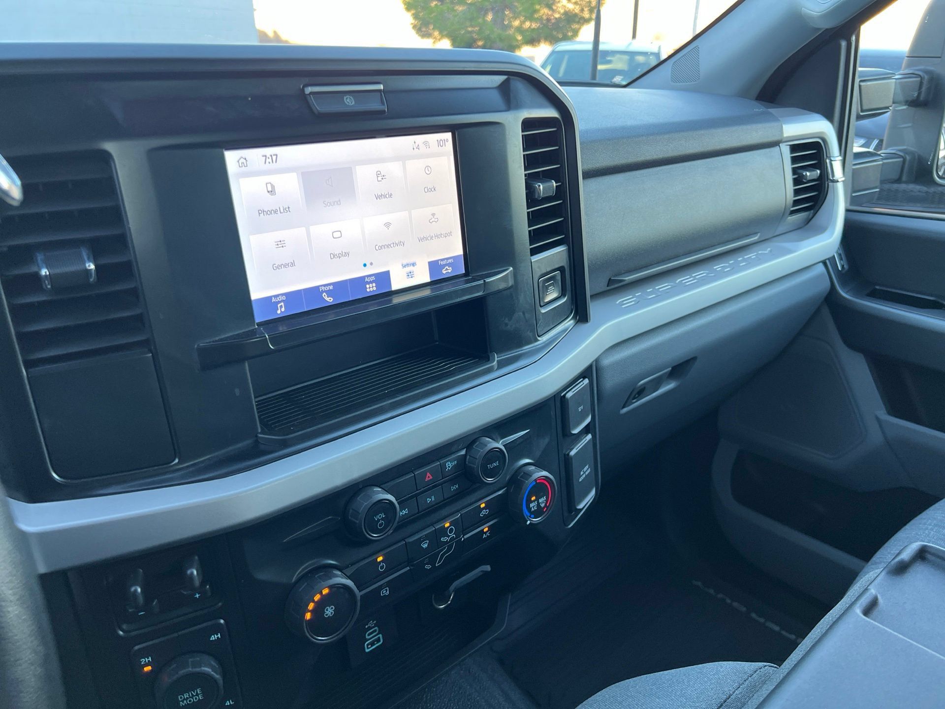 Used 2025 Ford F450 XLT AWD/4WD image 34