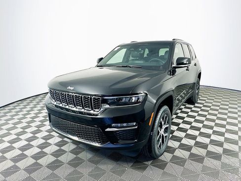 New 2025 Jeep Grand Cherokee Limited image 4