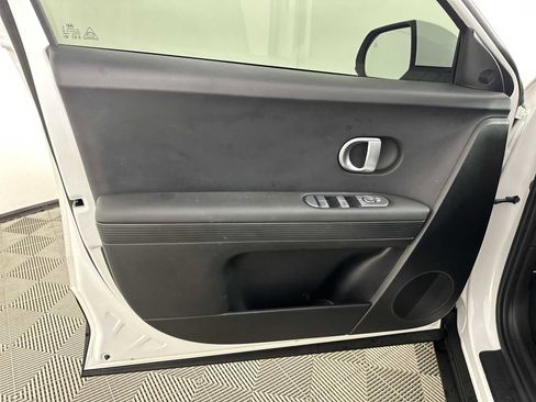 Certified 2024 Hyundai Ioniq 5 SEL RWD image 16