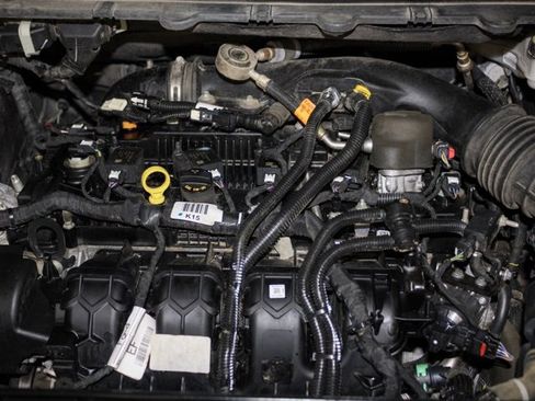 Used 2019 Ford Edge Titanium w/ Cold Weather Package image 19