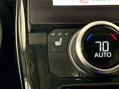 Certified 2023 Toyota Highlander XLE image 8