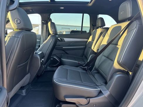New 2026 Buick Enclave Sport Touring FWD image 12