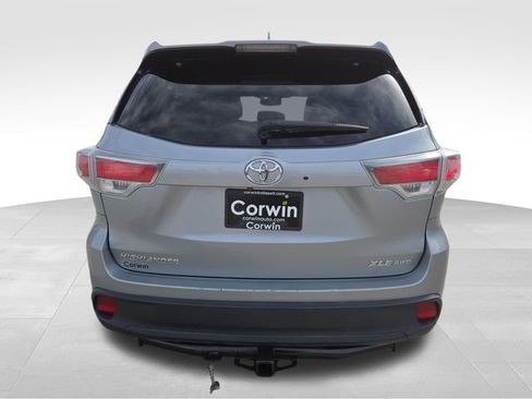 Used 2015 Toyota Highlander XLE AWD/4WD image 14