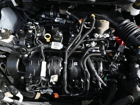 Used 2019 Ford Edge Titanium w/ Equipment Group 301A image 17