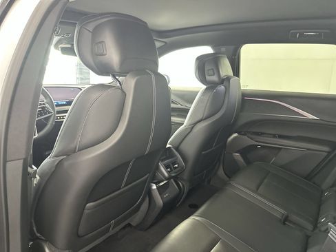 Used 2024 Cadillac Lyriq Sport RWD image 24