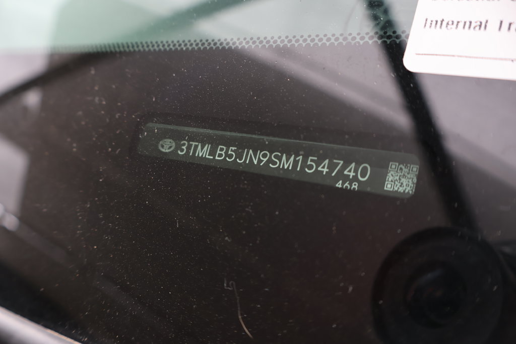 Certified 2025 Toyota Tacoma SR5 AWD/4WD image 65
