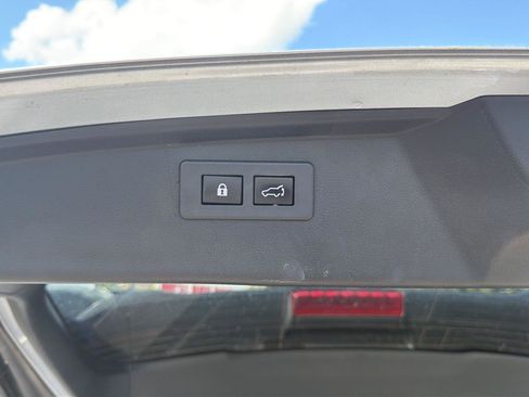 Used 2020 Subaru Outback Premium AWD/4WD image 21