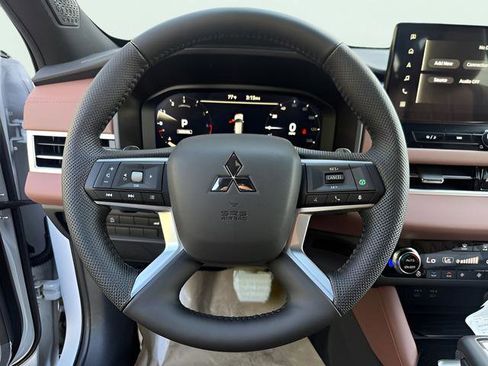New 2026 Mitsubishi Outlander SEL FWD image 17