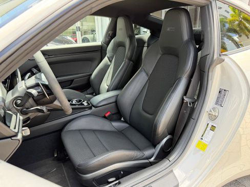 Used 2024 Porsche 911 Carrera T image 29