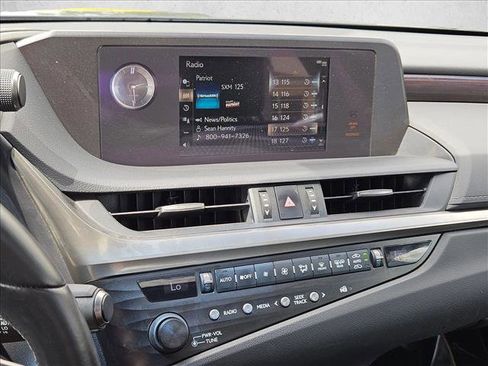 Used 2020 Lexus ES 300h w/ Premium Package FWD image 14