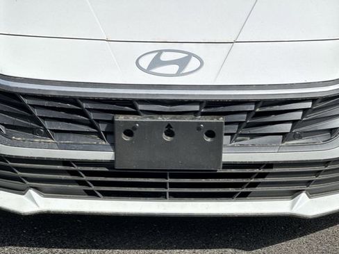 New 2026 Hyundai Elantra SE w/ Cargo Package FWD image 33