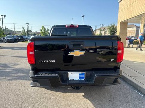 Used 2016 Chevrolet Colorado LT w/ LT Convenience Package RWD image 3