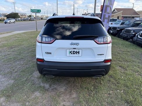 Certified 2022 Jeep Cherokee Latitude Lux image 6