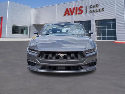 Used 2025 Ford Mustang Premium image 2