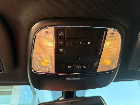 Used 2015 Jeep Grand Cherokee Limited AWD/4WD image 7