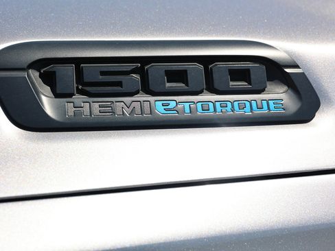 Used 2021 RAM 1500 Big Horn AWD/4WD image 10