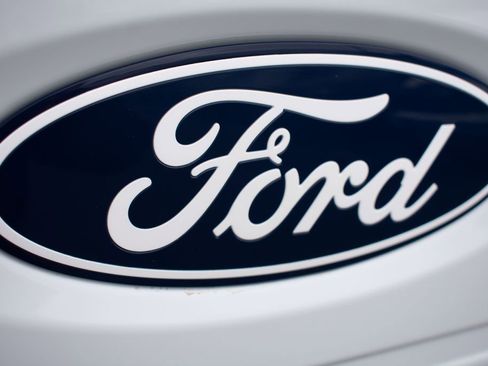 Used 2024 Ford F150 Lariat w/ Mobile Office Package image 32