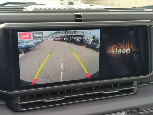 Used 2025 Jeep Wrangler Unlimited Rubicon 392 image 25