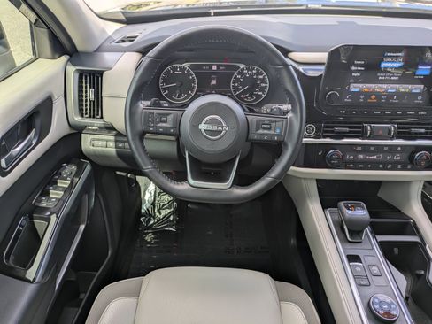 Certified 2023 Nissan Pathfinder SL AWD/4WD image 20