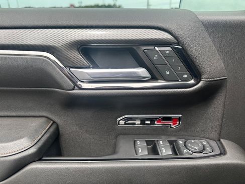 Used 2024 GMC Sierra 1500 AT4 image 6