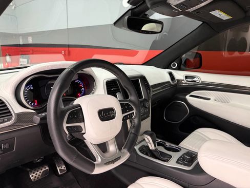 Used 2018 Jeep Grand Cherokee Trackhawk image 28