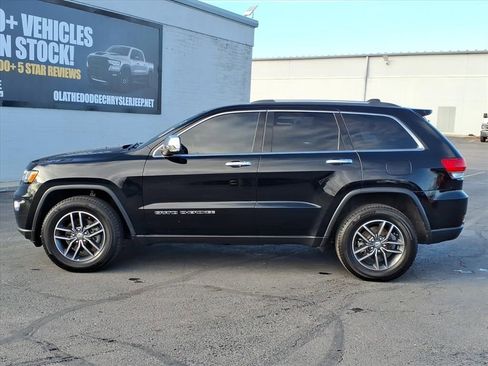 Used 2017 Jeep Grand Cherokee Limited image 2