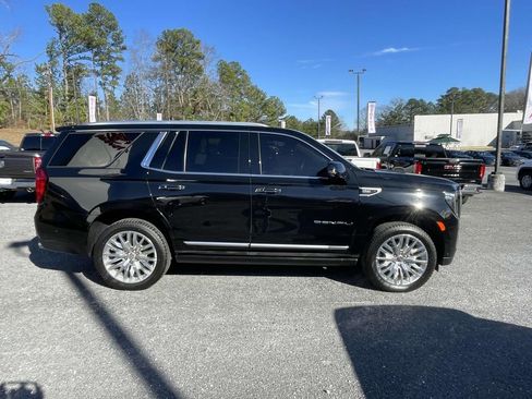 Used 2023 GMC Yukon Denali w/ Denali Reserve Package image 2