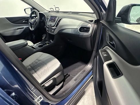 Used 2024 Chevrolet Equinox LS FWD image 24