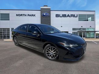 Used 2019 Toyota Avalon Touring FWD video 1