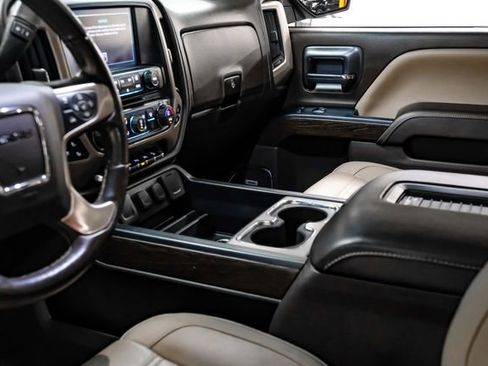 Used 2018 GMC Sierra 1500 Denali AWD/4WD image 30