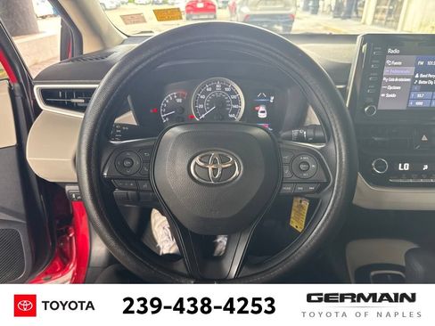 Used 2020 Toyota Corolla LE FWD image 15