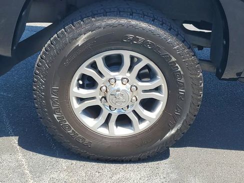 Used 2014 RAM 2500 Laramie AWD/4WD image 7