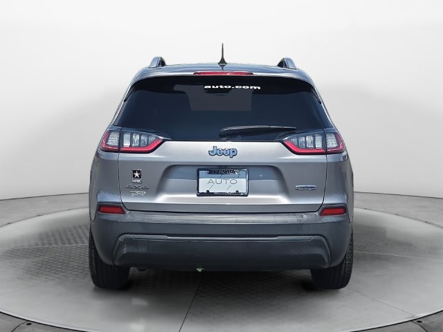Used 2019 Jeep Cherokee Latitude w/ Cold Weather Group AWD/4WD image 4