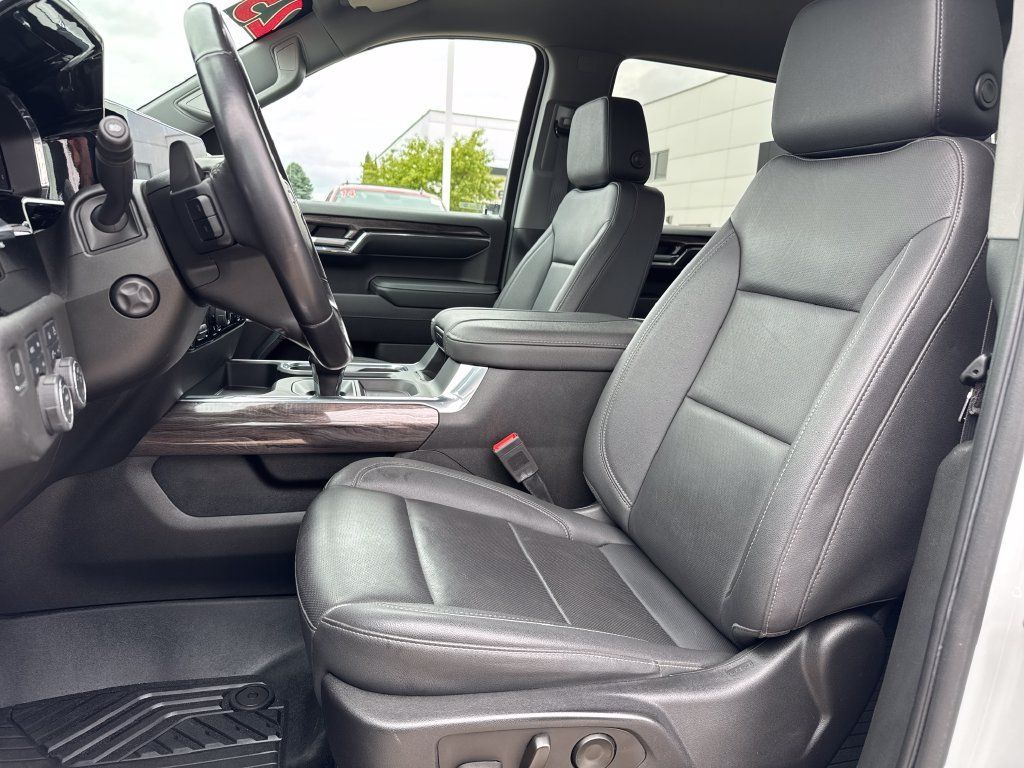 Certified 2023 Chevrolet Silverado 1500 LTZ AWD/4WD image 13