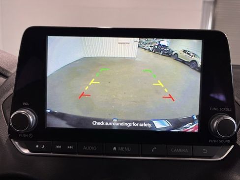 Used 2022 Nissan Sentra SV image 26