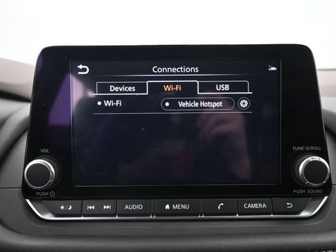 Used 2023 Nissan Rogue SV image 16