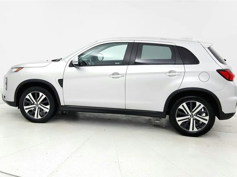 Used 2025 Mitsubishi Outlander Sport AWD image 2