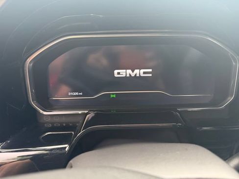 Used 2024 GMC Sierra 1500 Elevation AWD/4WD image 3