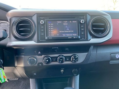 Used 2016 Toyota Tacoma SR5 image 20