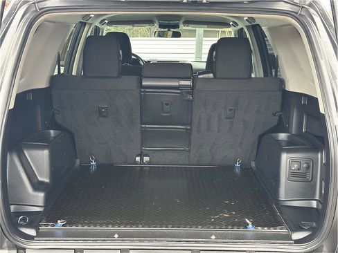 Used 2018 Toyota 4Runner TRD Off-Road image 37