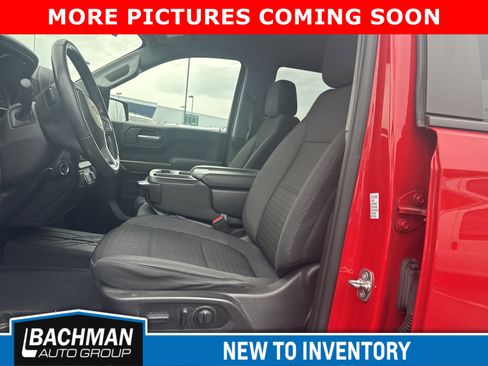 Used 2022 Chevrolet Silverado 1500 LT AWD/4WD image 11
