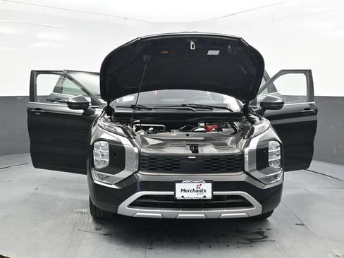 Used 2022 Mitsubishi Outlander SE AWD/4WD image 62