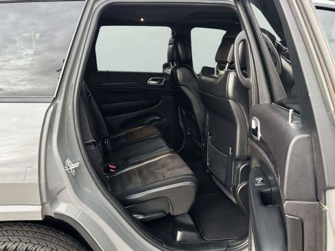 Used 2020 Jeep Grand Cherokee Altitude AWD/4WD image 38