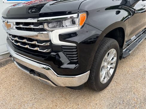 Certified 2023 Chevrolet Silverado 1500 LTZ AWD/4WD image 10